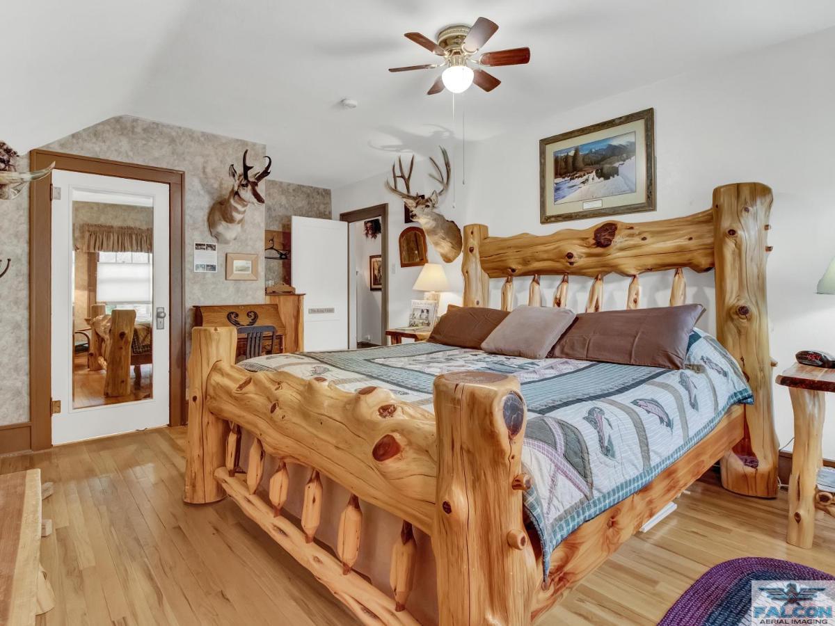 Robins Nest Bed & Breakfast Коуди Екстериор снимка